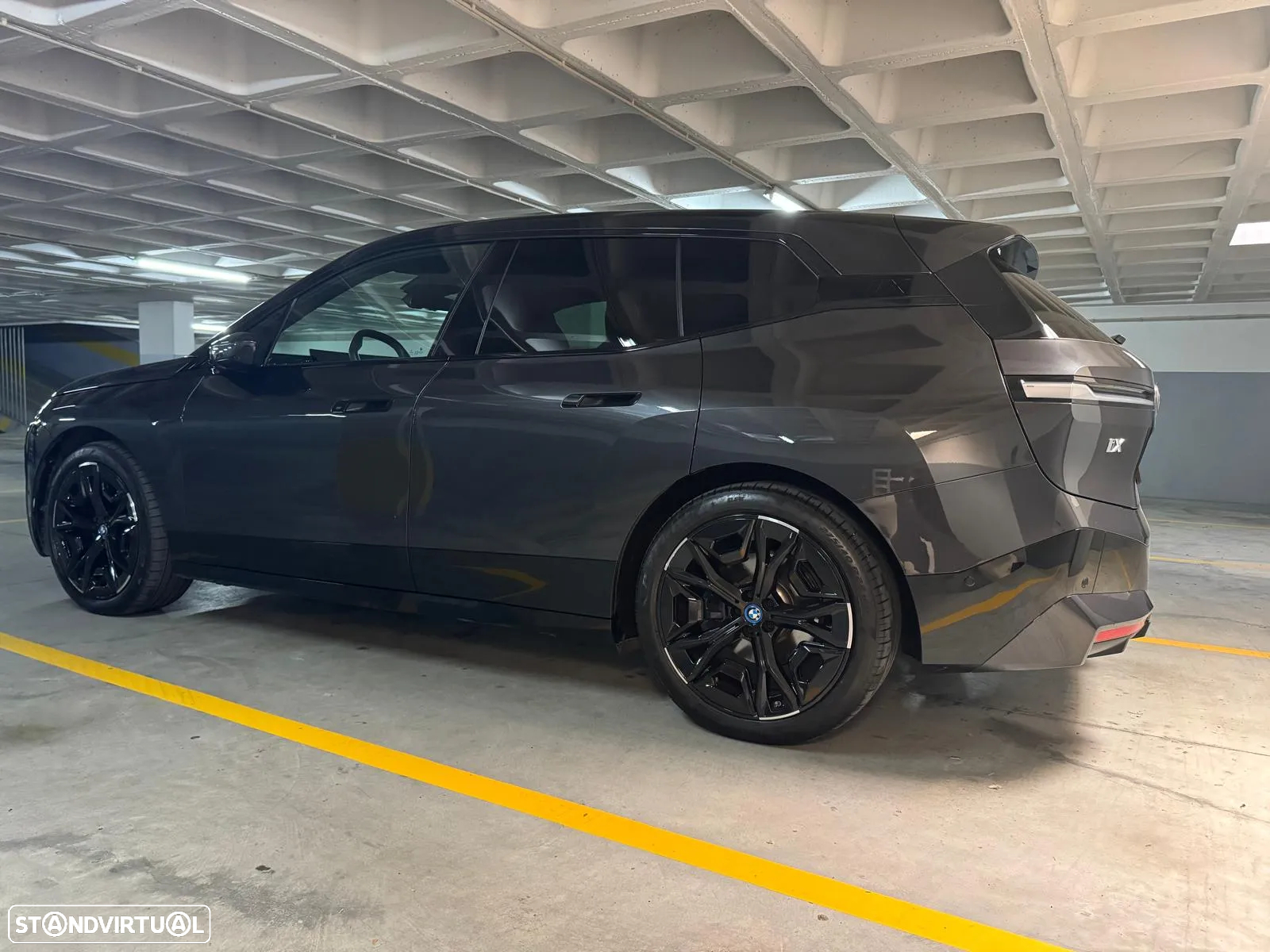 BMW iX xDrive 40 - 2