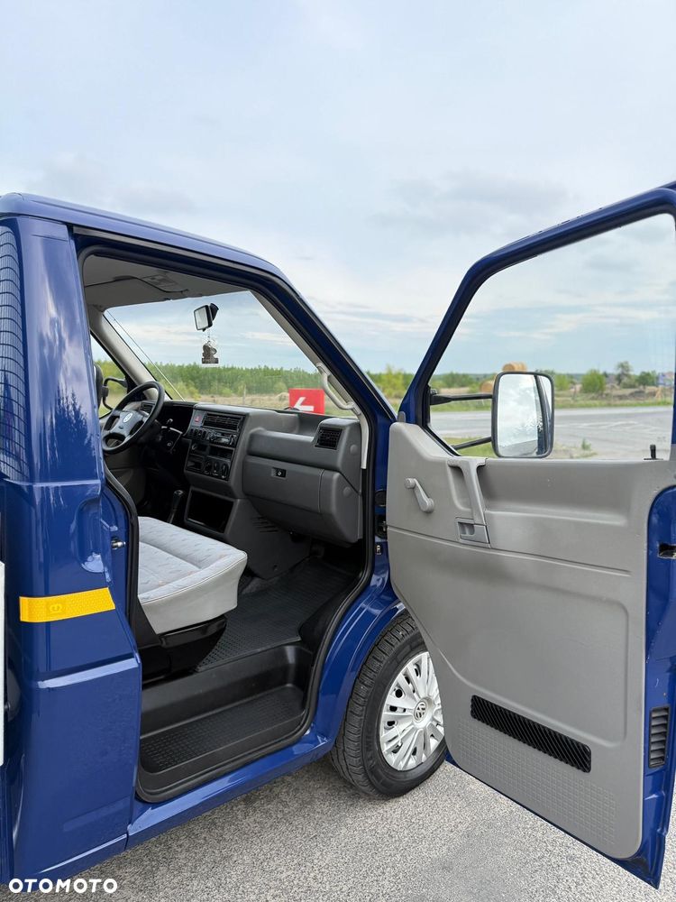 Volkswagen Transporter - 32
