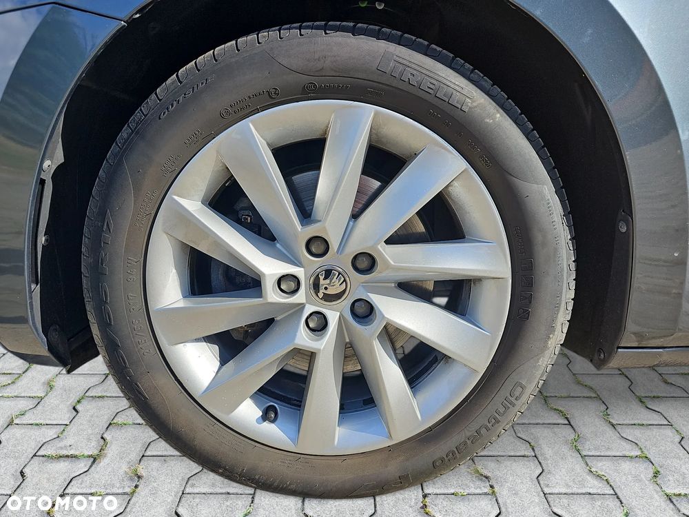 Skoda Superb 2.0 TDI Ambition DSG - 14