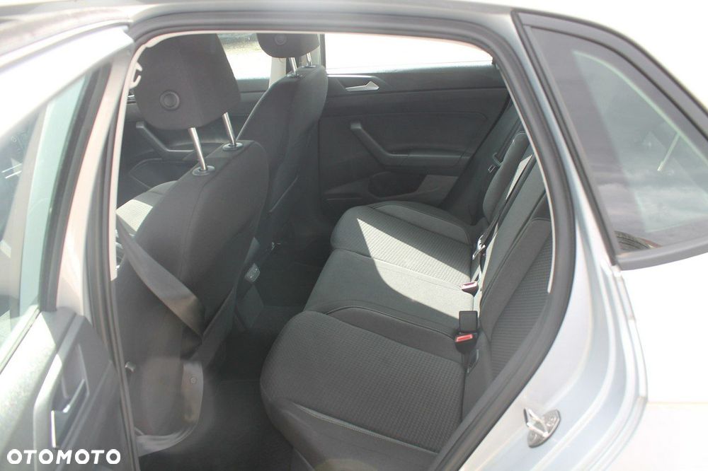 Volkswagen Polo - 10