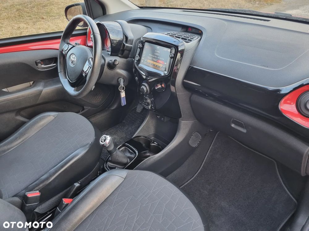 Toyota Aygo x-clusive Style Selection - 15