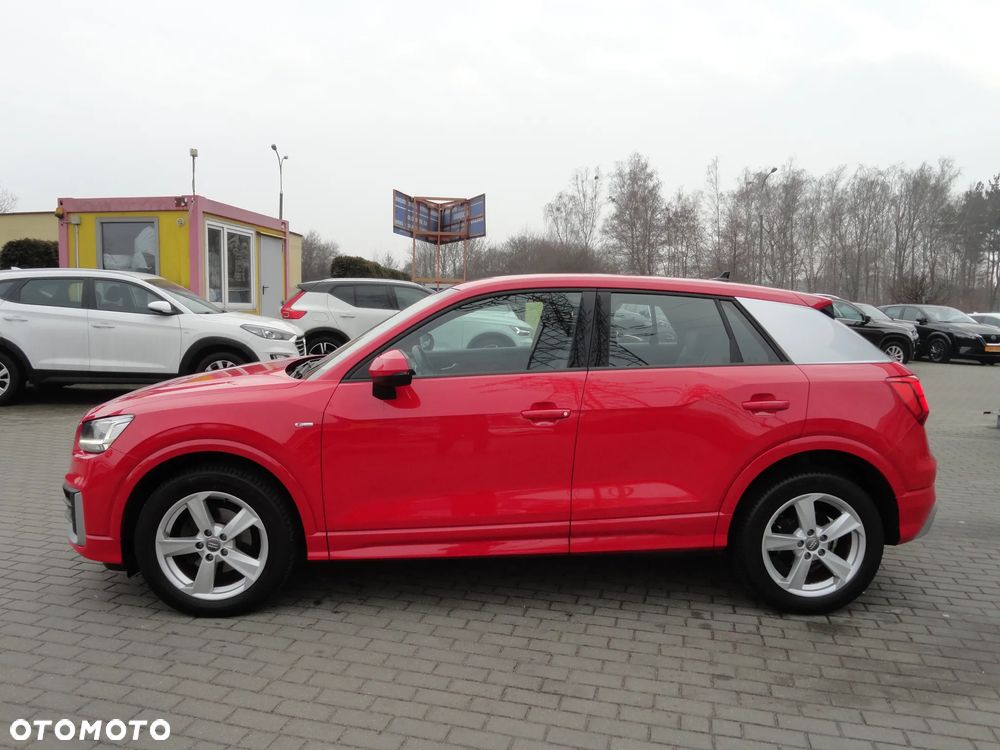 Audi Q2 30 TDI S tronic sport - 5