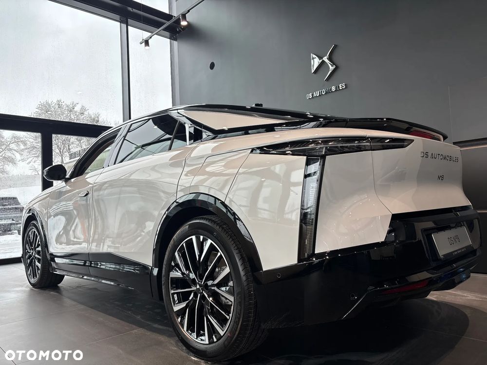 DS Automobiles N°8 - 7