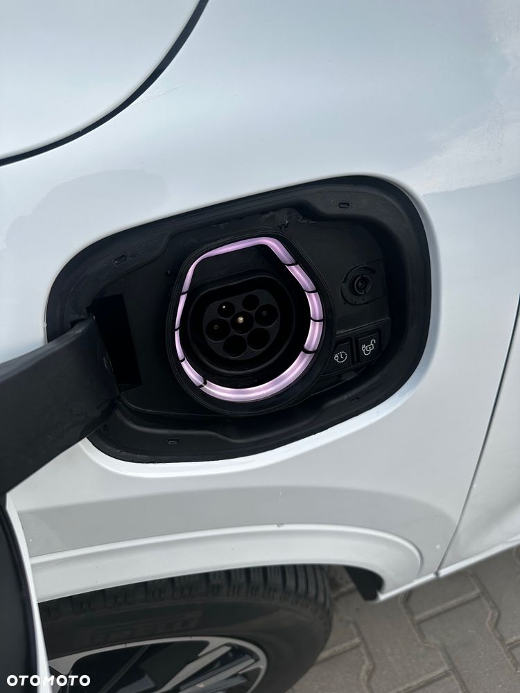 Ford Kuga 2.5 Duratec PHEV ST-LINE X - 18