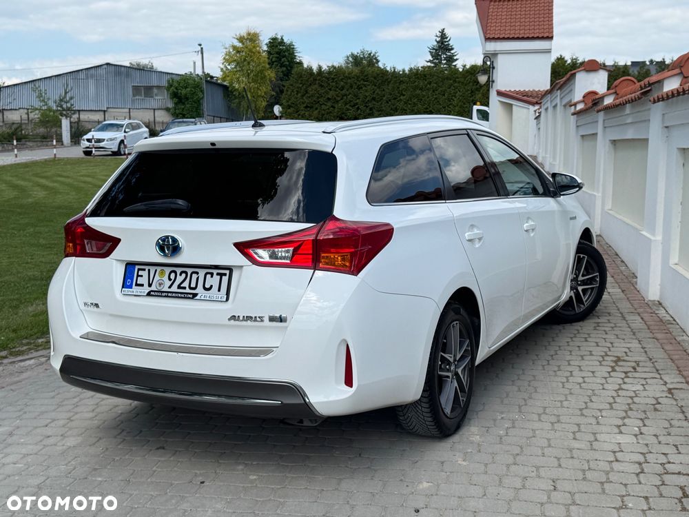 Toyota Auris - 12