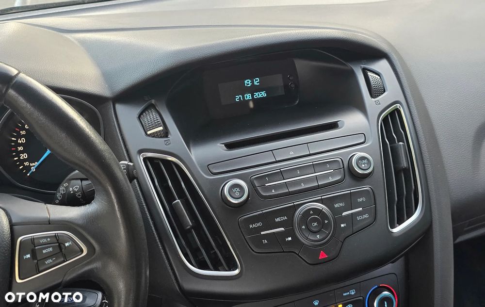 Ford Focus 1.6 Edition - 14