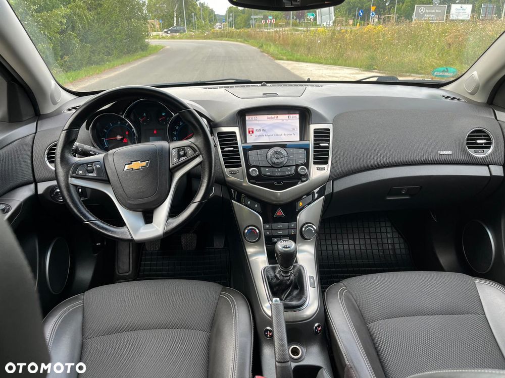 Chevrolet Cruze - 14