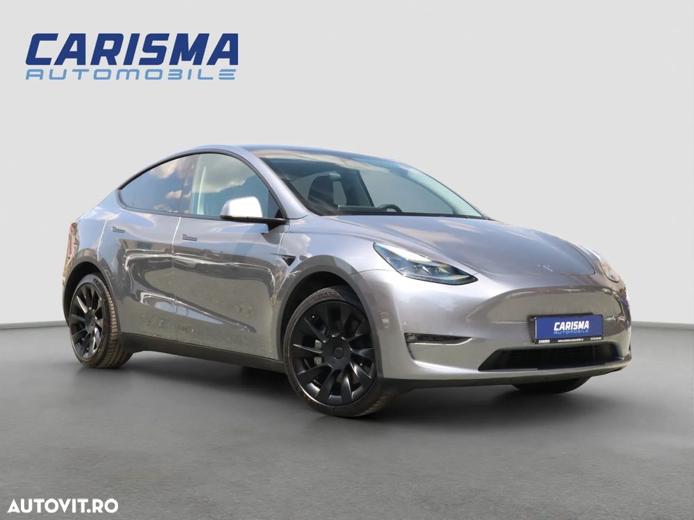 Tesla Model Y Long Range Dual Motor AWD - 1