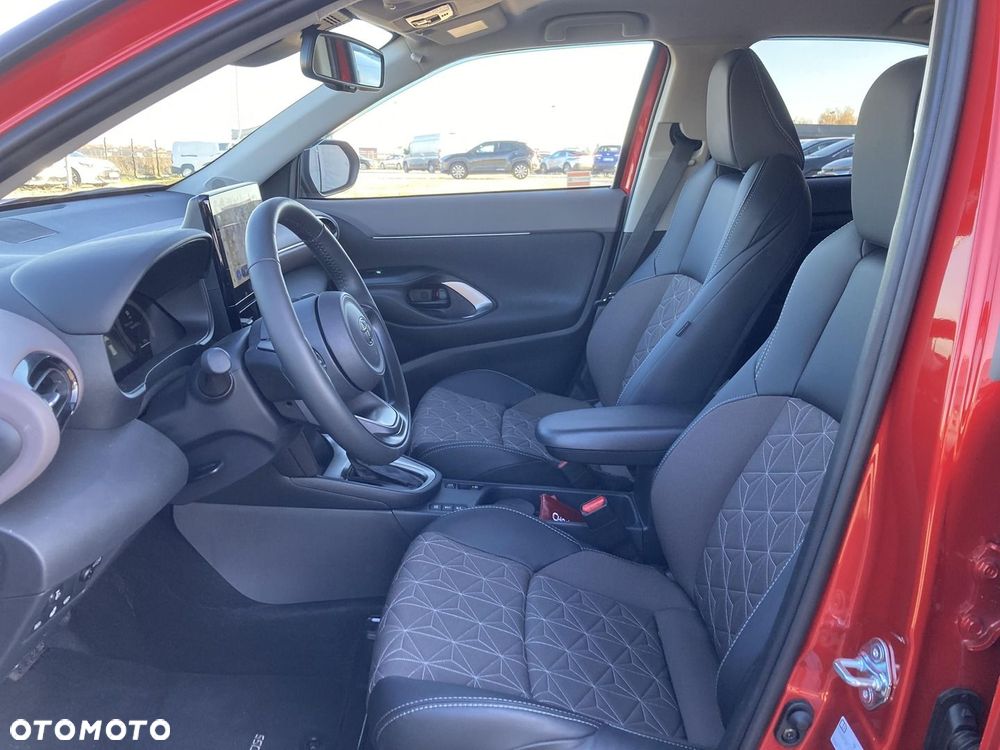 Toyota Yaris Cross Hybrid 1.5 Executive - 17