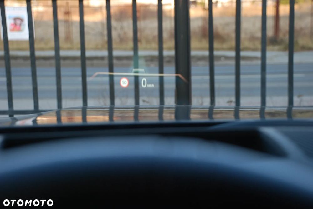 BMW Seria 5 520i mHEV M Sport - 32