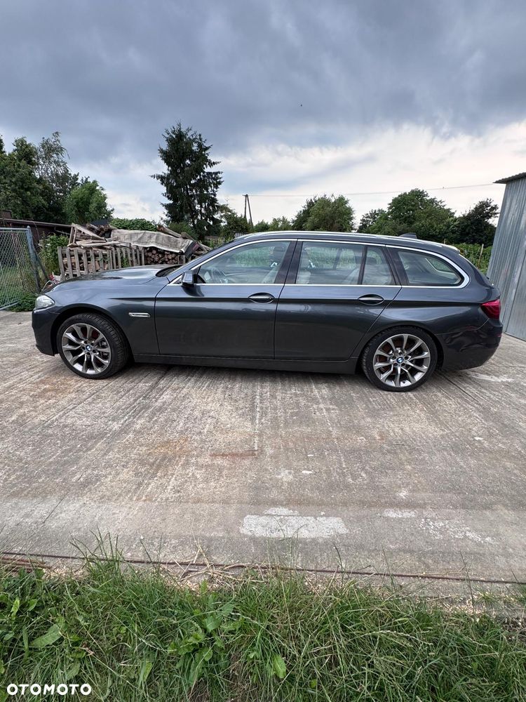 BMW Seria 5 525d xDrive Luxury Line - 7
