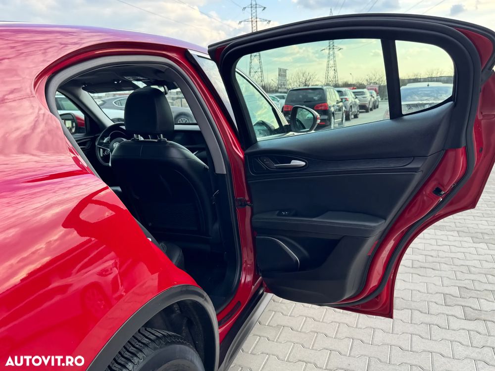 Alfa Romeo Stelvio 2.2 16V AT8 Q4 Lusso Ti - 24