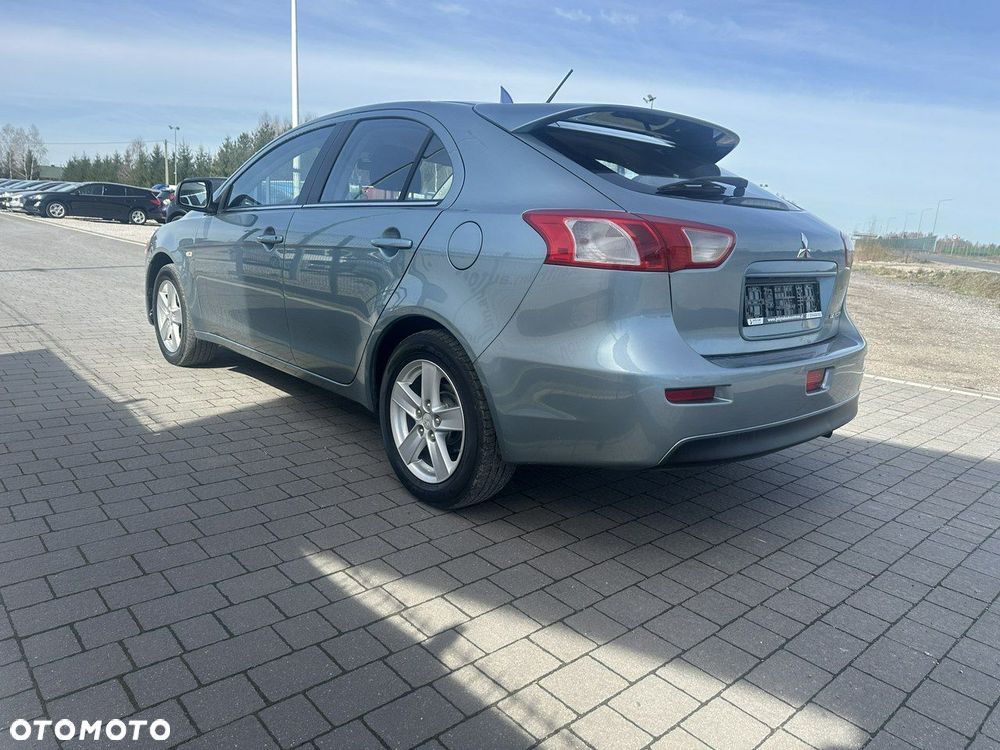 Mitsubishi Lancer - 5