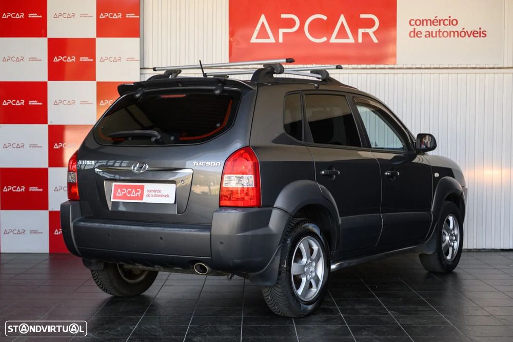 Hyundai Tucson 2.0 2WD GLS - 4