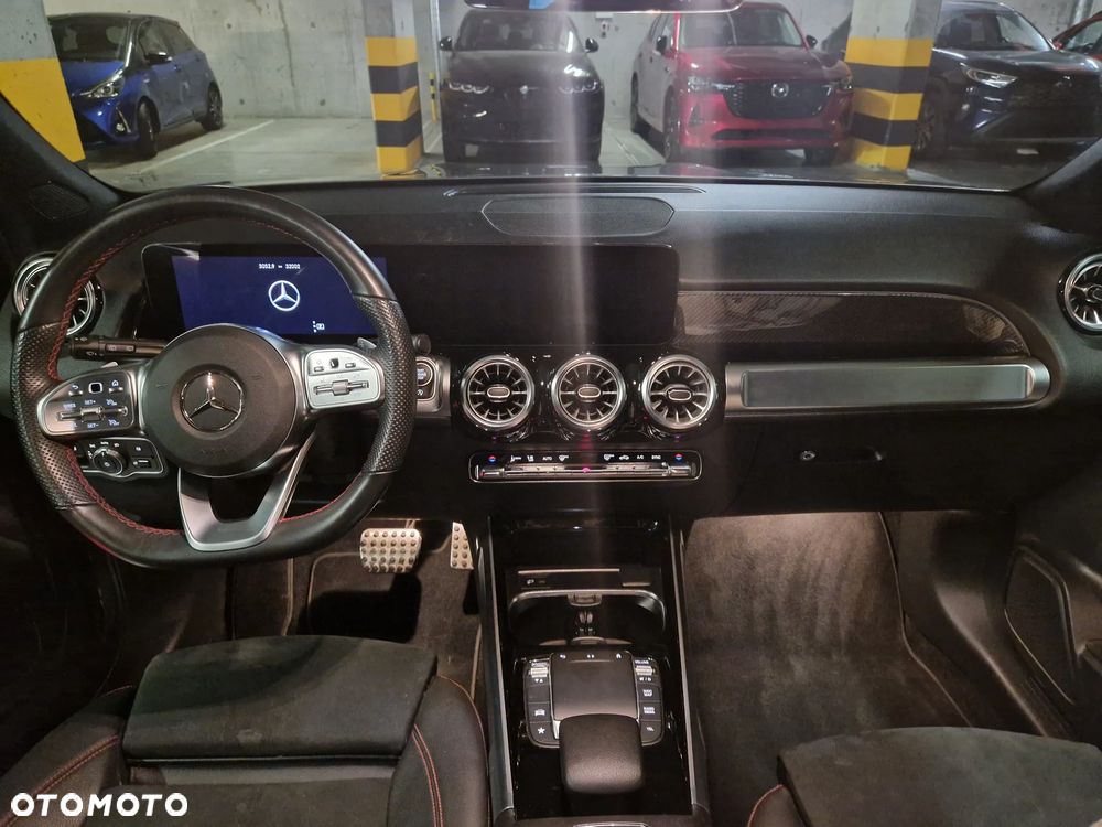 Mercedes-Benz GLB 250 4-Matic AMG Line 8G-DCT - 30