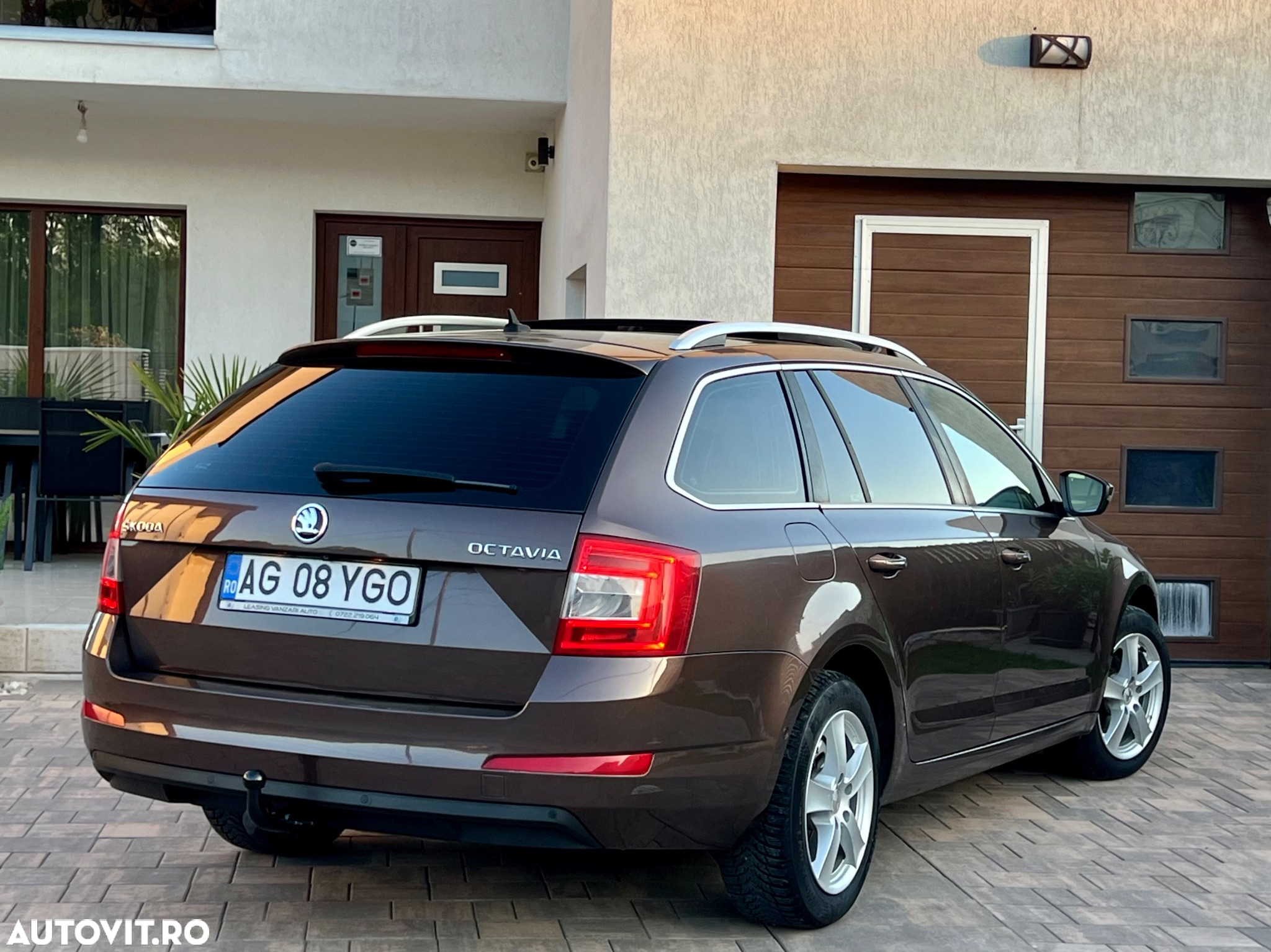 Skoda Octavia 1.6 TDI DSG Premium Edition - 3