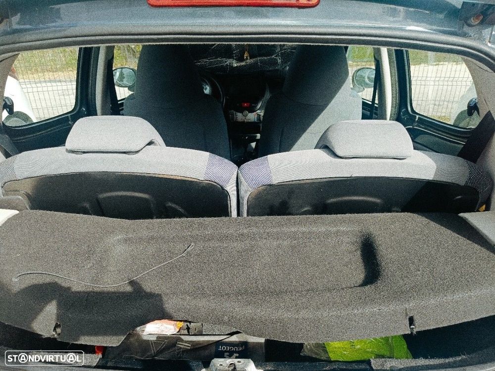 Peugeot 107 1.0 Urban - 9