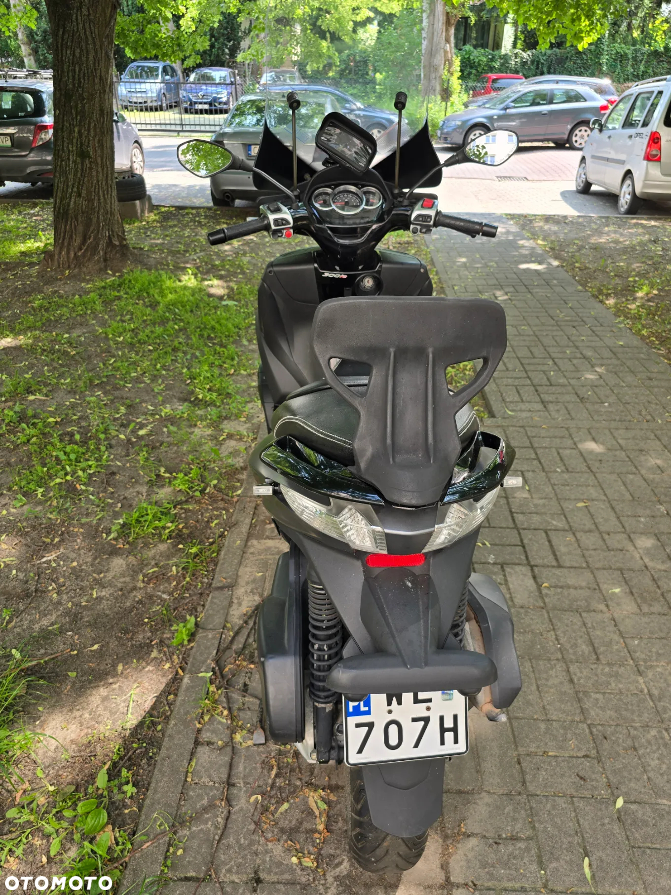 Piaggio MP-3 - 6