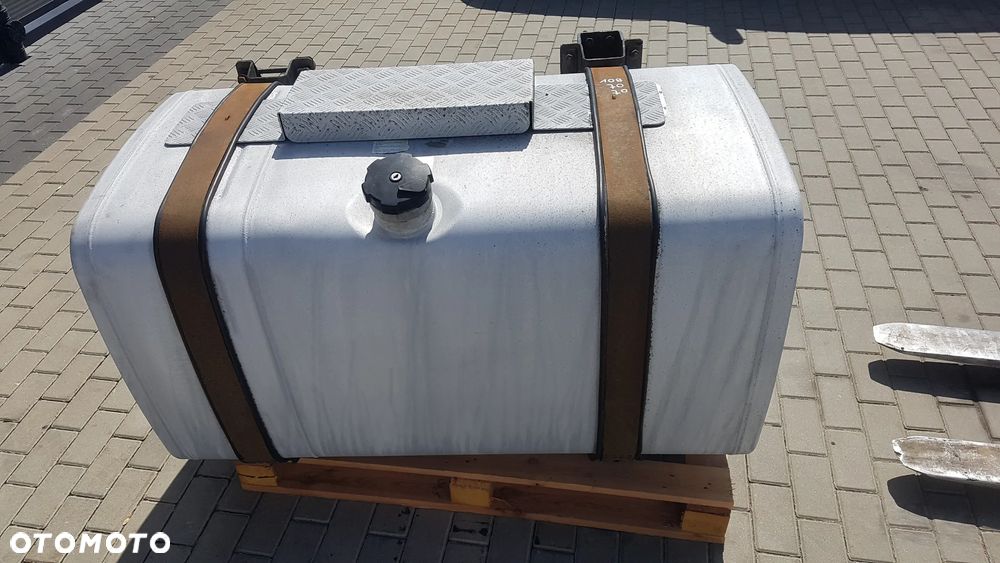 ZBIORNIK PALIWA KOMPLETNY 580L. 138X70X70 CM MAN TGX TGS EURO 6 - 1