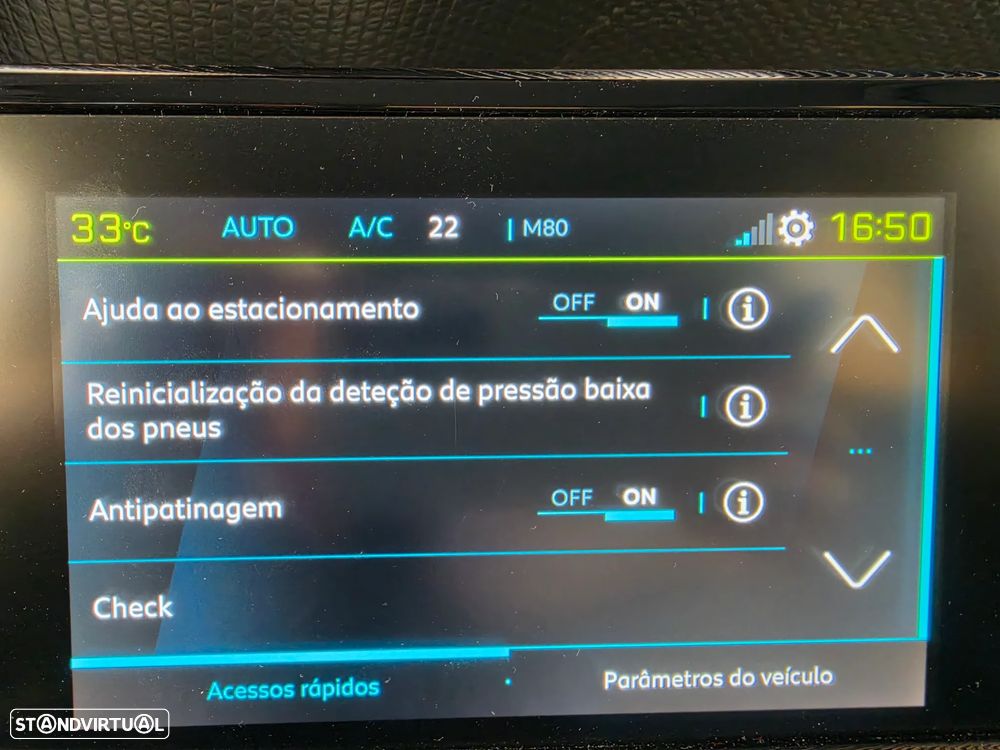 Peugeot e-2008 Allure Pack - 16