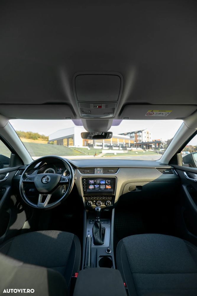 Skoda Octavia 1.5 TSI ACT DSG Soleil - 10