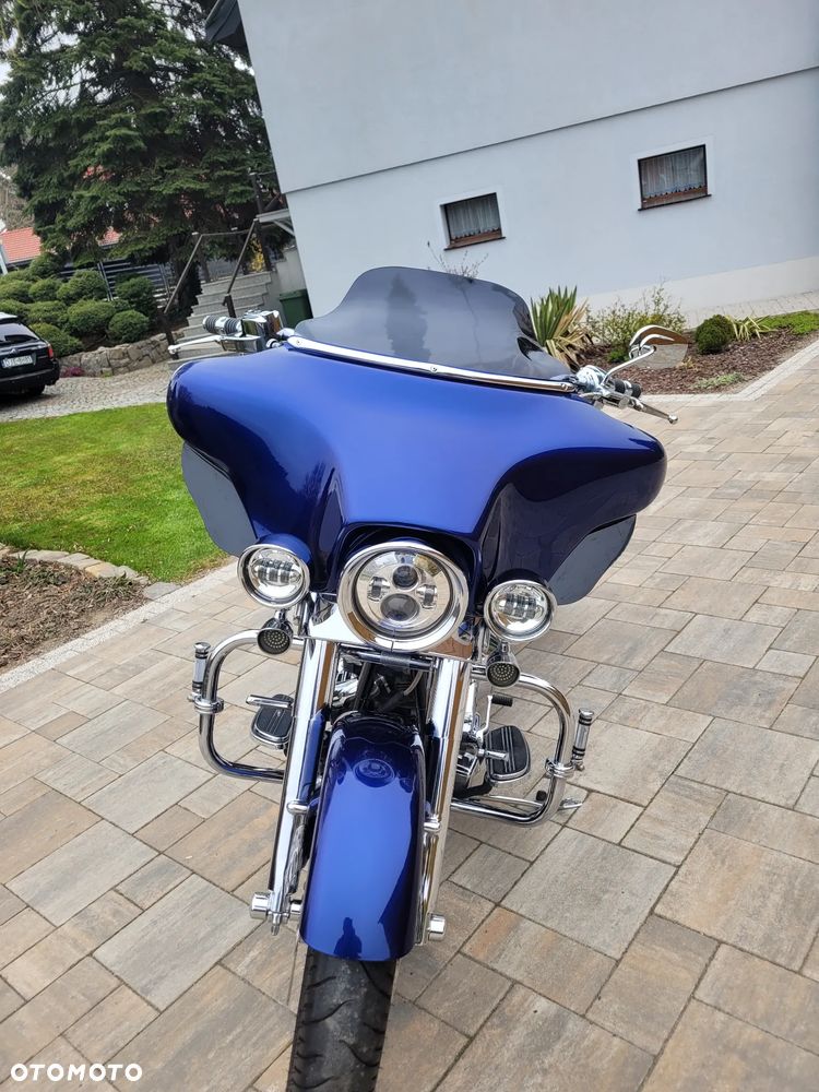 Harley-Davidson Touring Street Glide - 16
