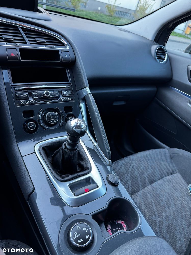 Peugeot 3008 1.6 HDi Premium - 7
