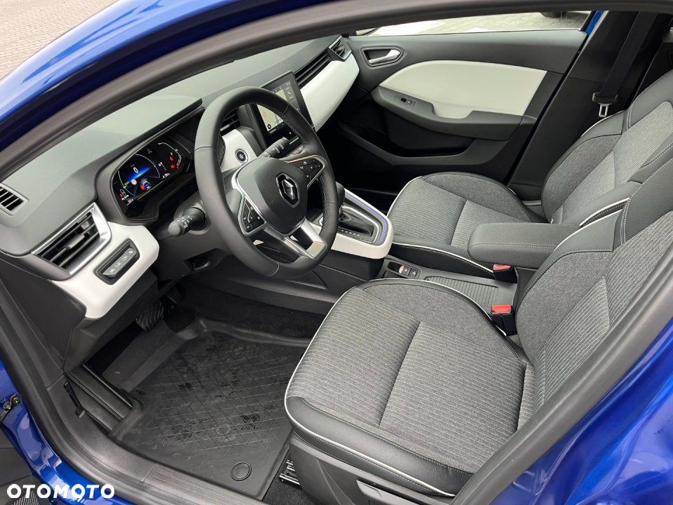 Renault Clio - 7
