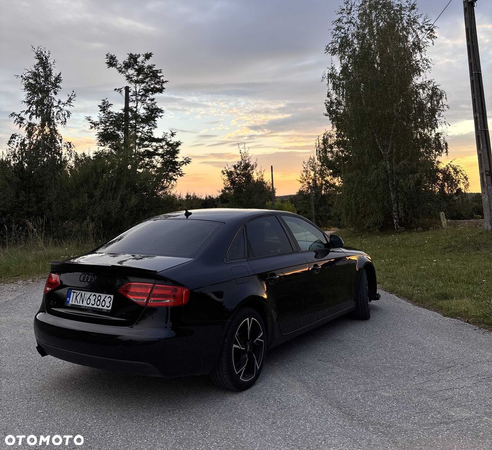 Audi A4 Limousine - 3