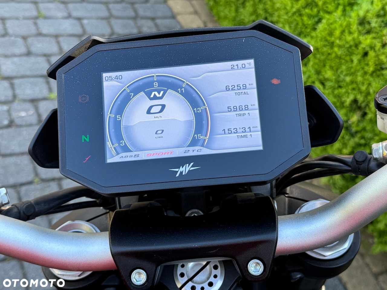 MV AGUSTA Brutale - 8