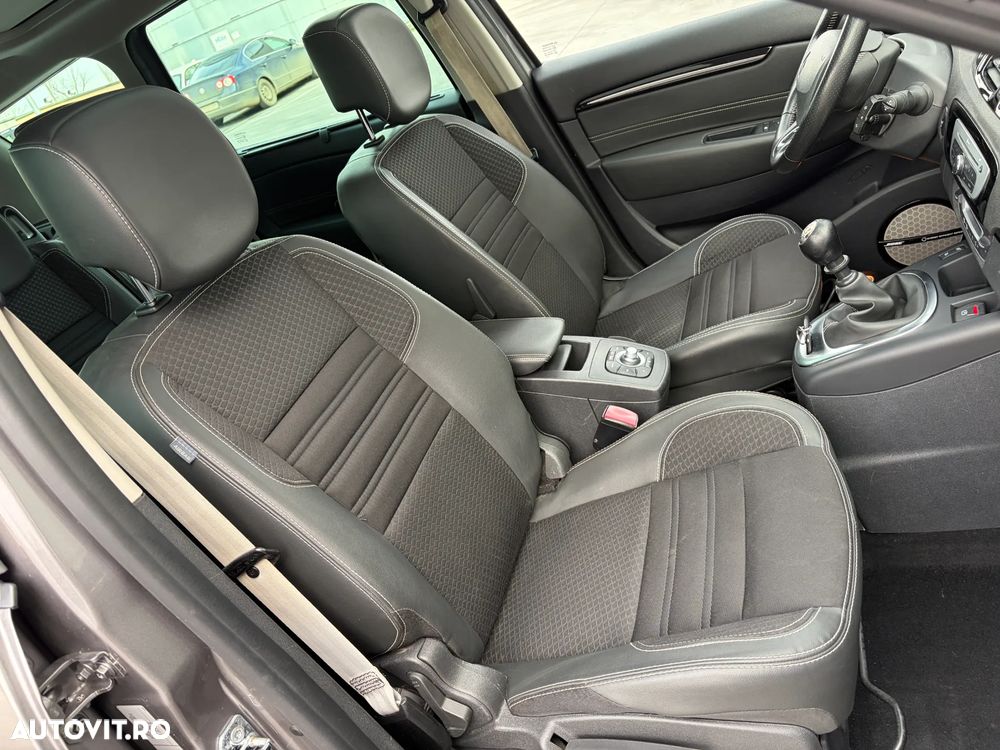 Renault Grand Scenic ENERGY dCi 130 BOSE EDITION - 10