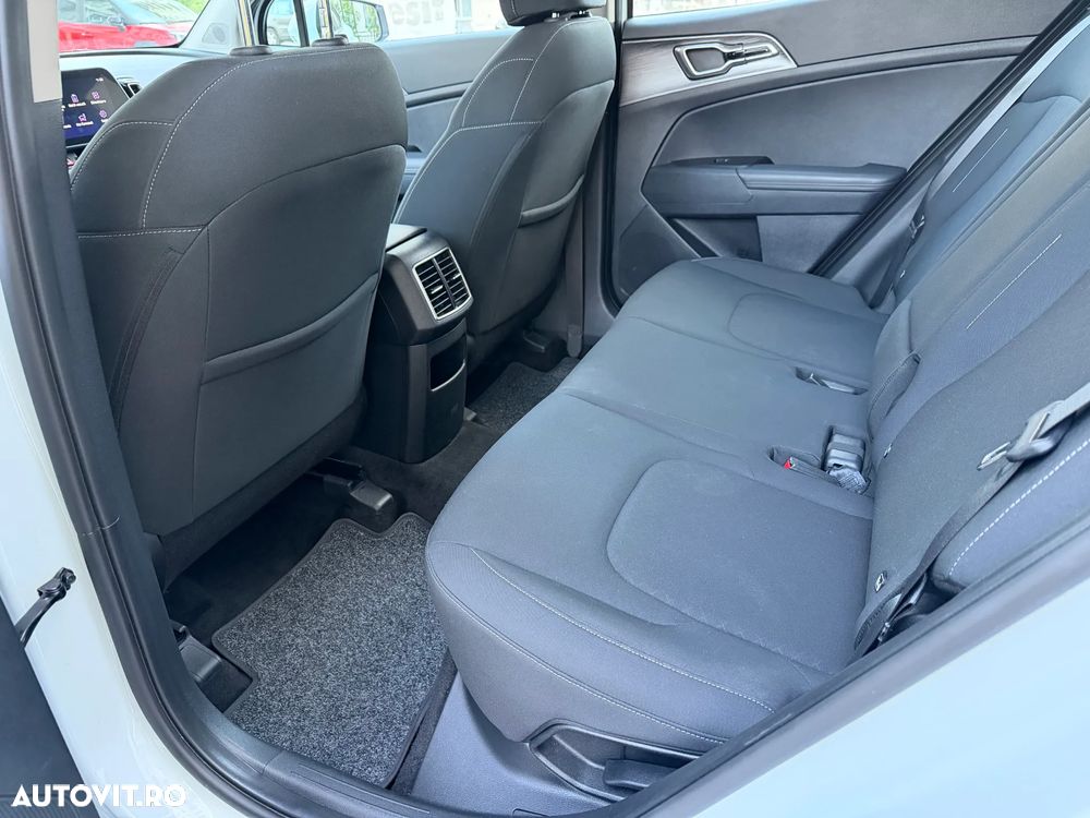 KIA Sportage 2023 — imagine 16