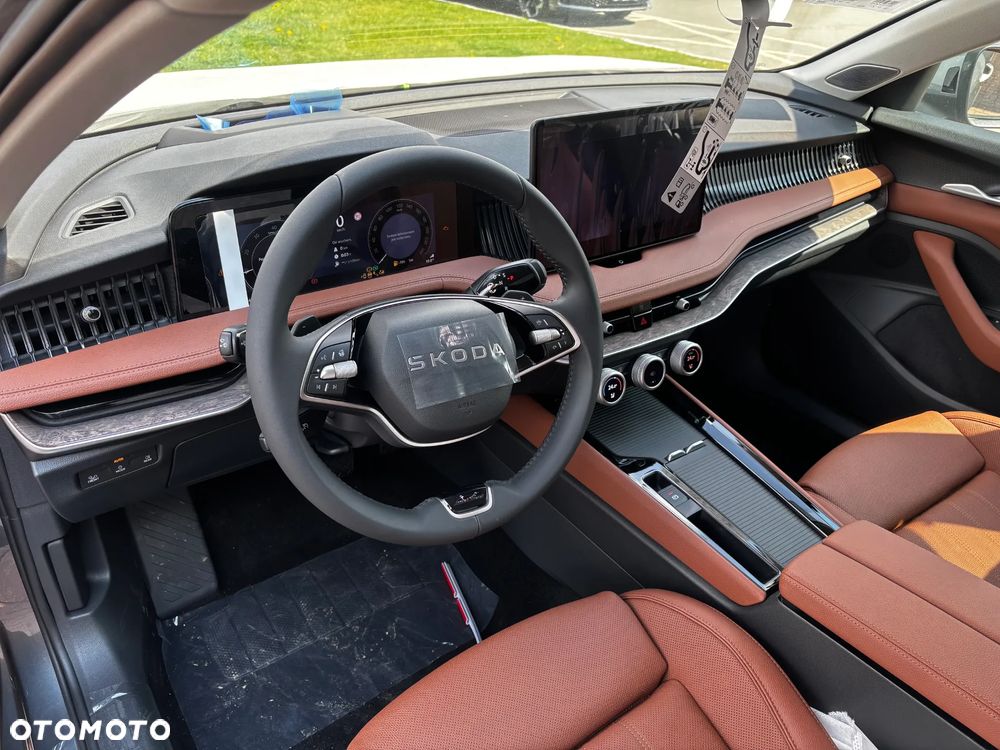 Skoda Superb 2.0 TDI SCR 4x4 L&K DSG - 10