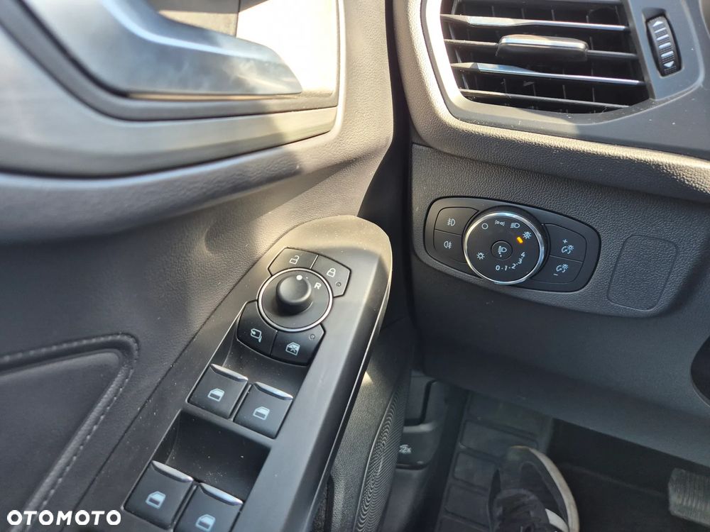 Ford Focus 1.5 EcoBlue STart-Stopp-System TITANIUM - 13