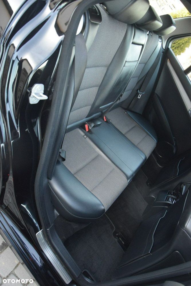 Mercedes-Benz Klasa C - 25