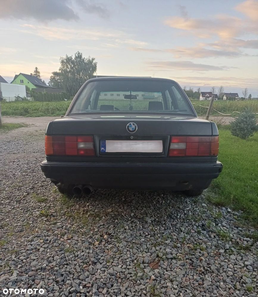 BMW Seria 3 318i Cabriolet - 3