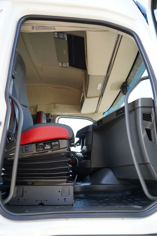 Volvo FH 460 / I-SHIFT / EURO 6 - 33