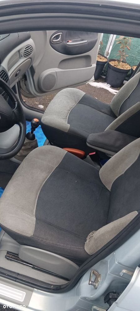 Renault Scenic 2.0 16V Alize - 16