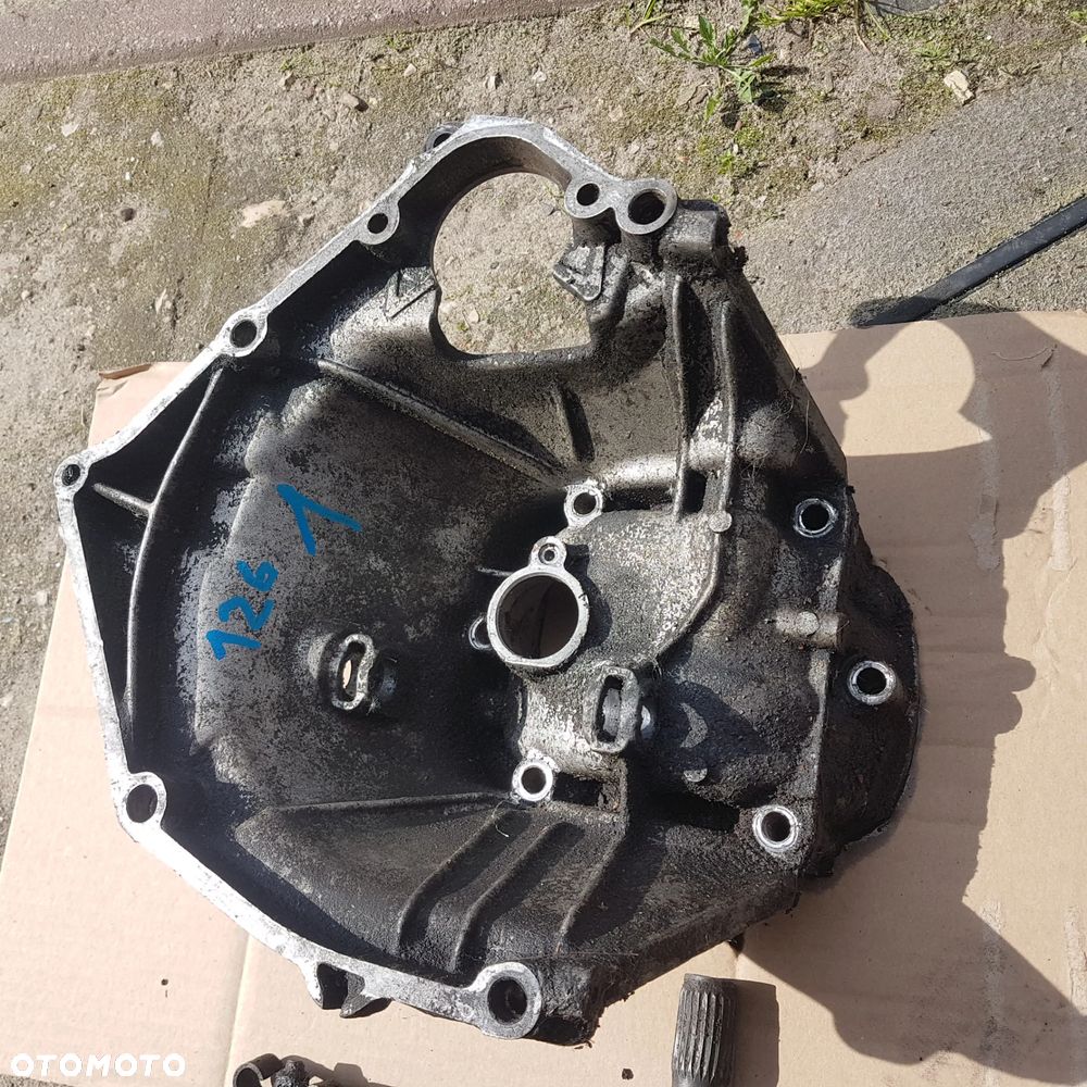 skrzynia biegów korpus dekiel półoś wałek główny mechaniz róznicowy fiat 126p maluch unikat z takim przebiegiem - 9
