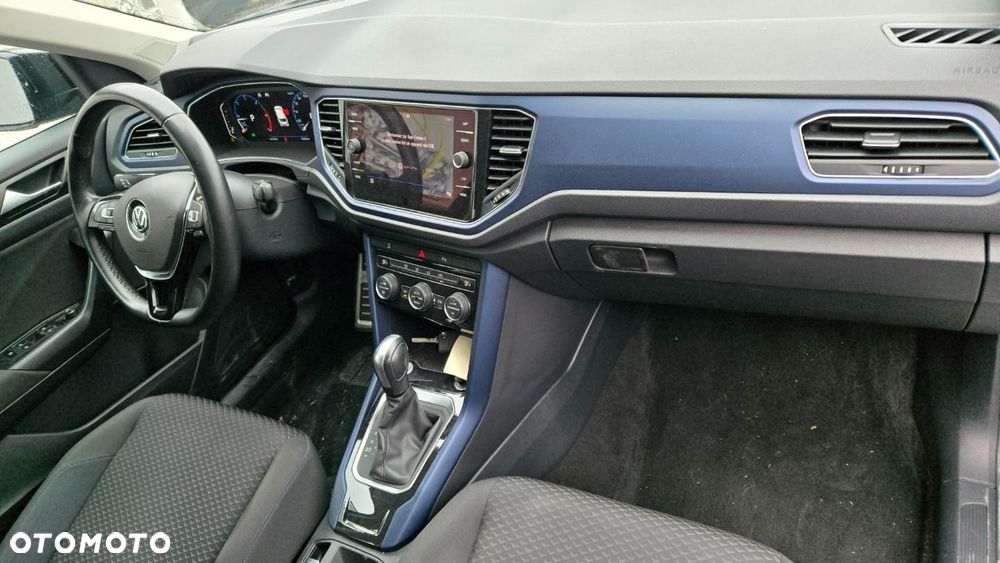 Volkswagen T-Roc - 23