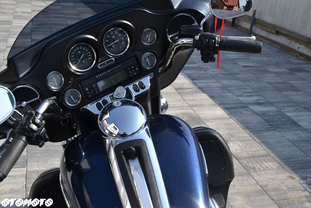 Harley-Davidson FLH Electra Glide - 14