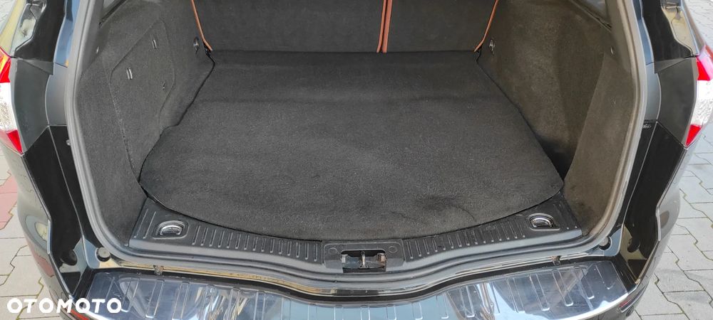 Ford Mondeo 2.0 TDCi Ghia - 34