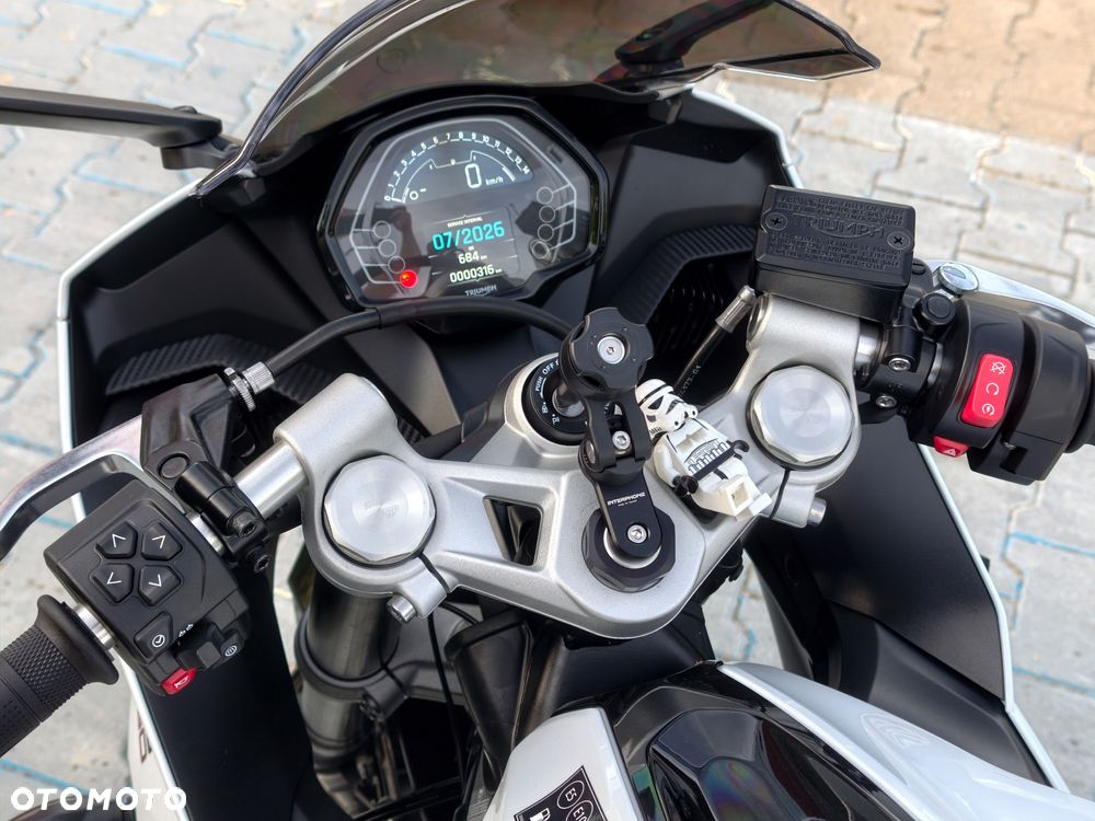 Triumph Daytona - 7