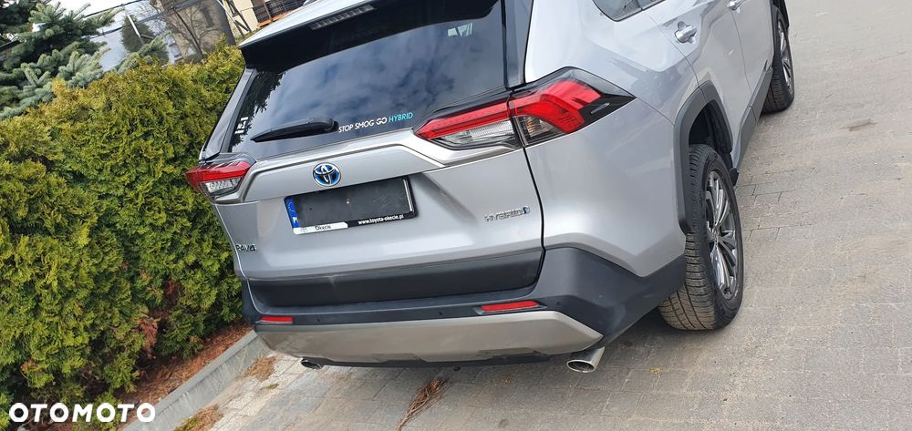 Toyota RAV4 - 8