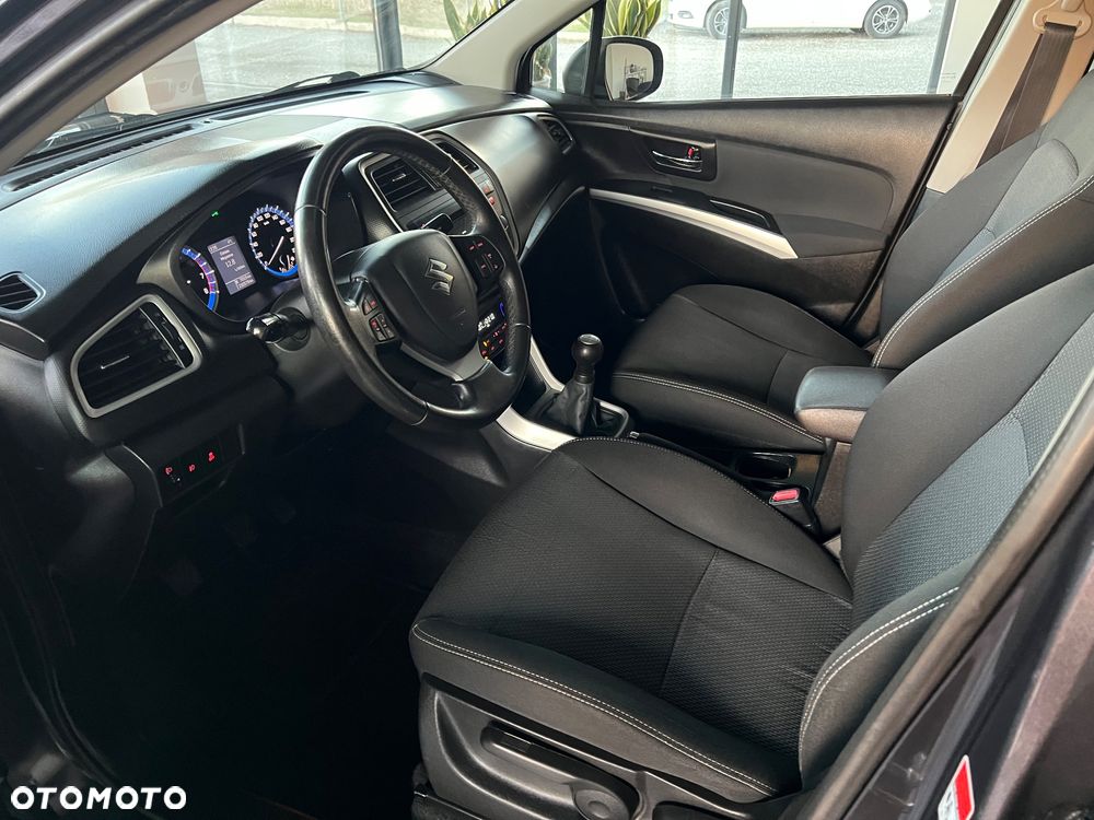 Suzuki SX4 S-Cross - 11