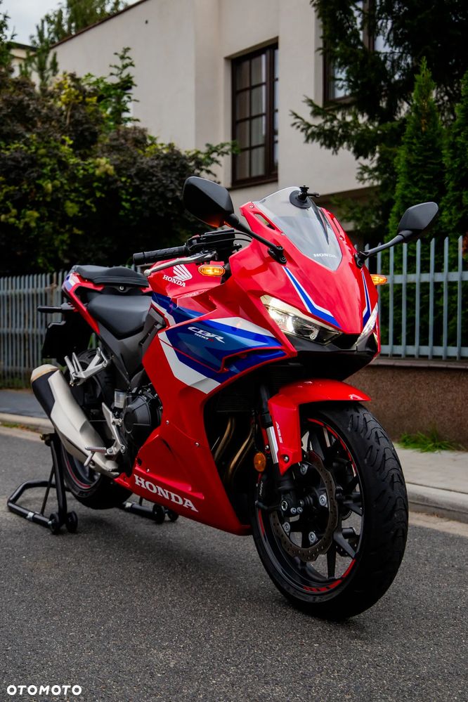 Honda CBR - 11