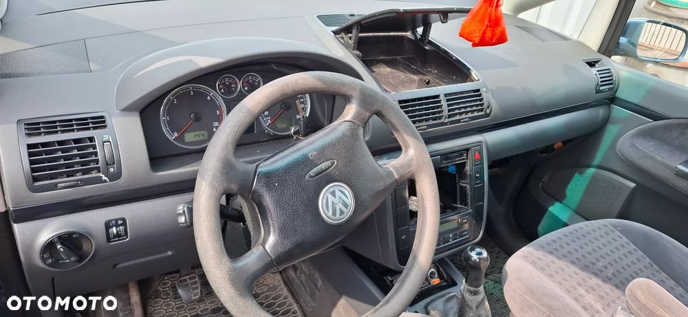 Volkswagen Sharan 1,9 TDI na części - 5