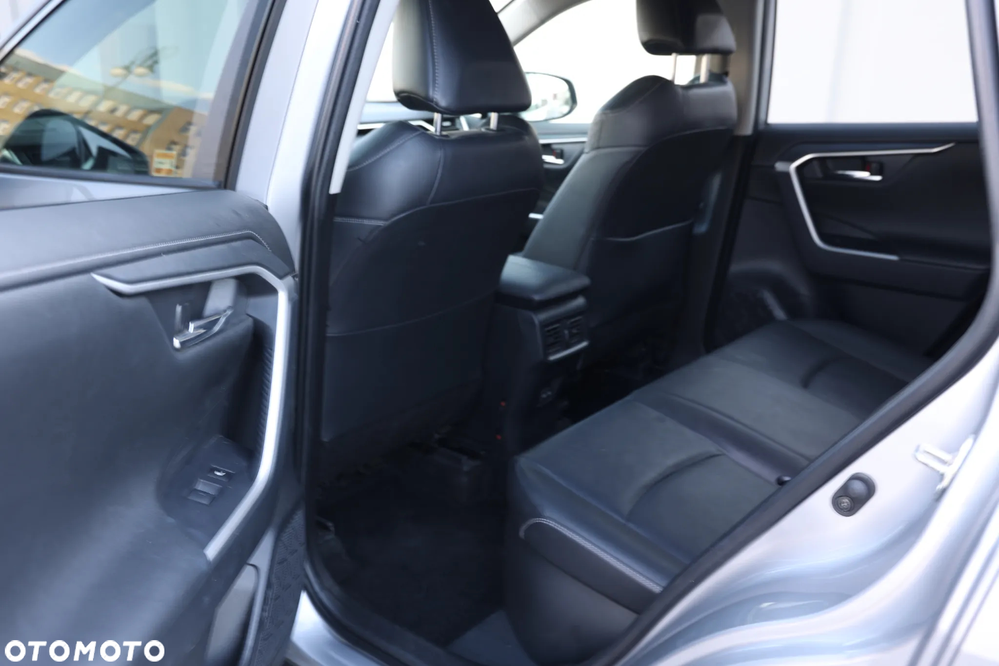 Toyota RAV4 2.5 Hybrid Executive 4x4 - 31