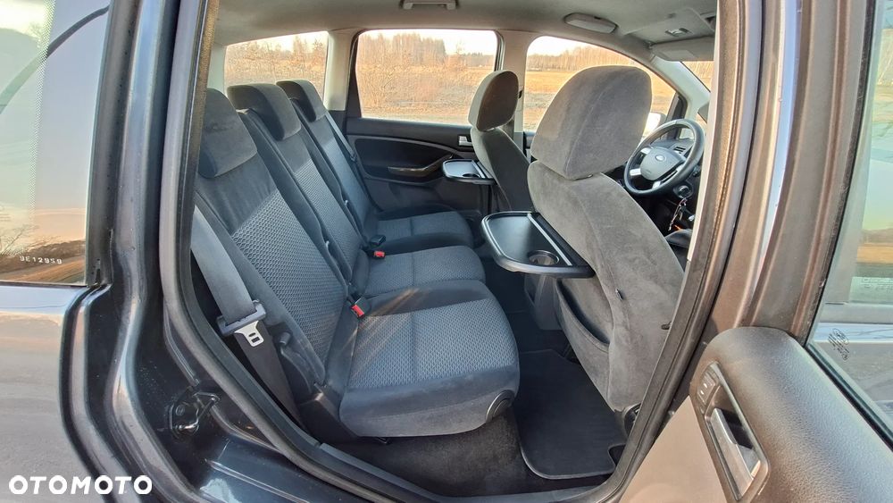 Ford Focus C-Max - 12