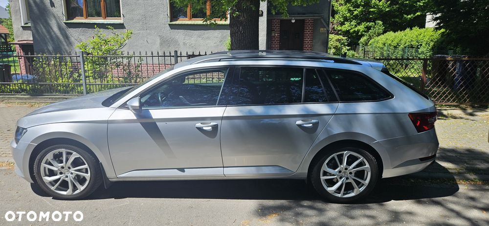 Skoda Superb 2.0 TDI Ambition DSG7 - 13